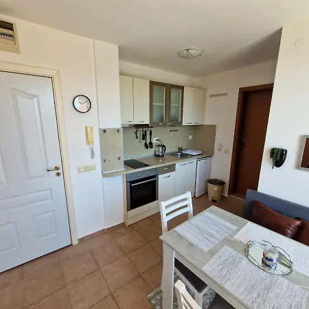 Golf, Sunny Beach, 2 Bed Slantchev Briag